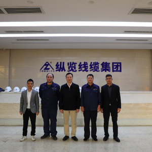 自治區(qū)黨委統(tǒng)戰(zhàn)部部務(wù)會成員、廣西工商聯(lián)副主席、總商會副會長吳振秋一行蒞臨縱覽集團(tuán) ...