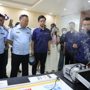 廣西市場(chǎng)監(jiān)管局2025年“透明監(jiān)管 共筑誠(chéng)信”媒體開放日活動(dòng)在縱覽線纜集團(tuán)舉行