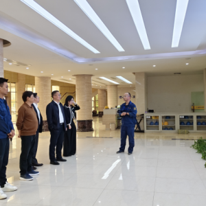 寧波東方電纜股份有限公司董事長夏崇耀率隊(duì)到縱覽集團(tuán)開展業(yè)務(wù)交流